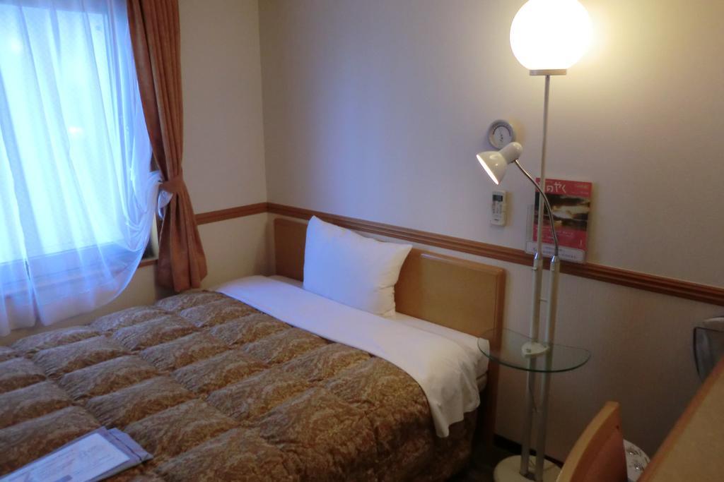 Toyoko Inn Nihombashi Bakurocho Tokyo prefektur Exteriör bild